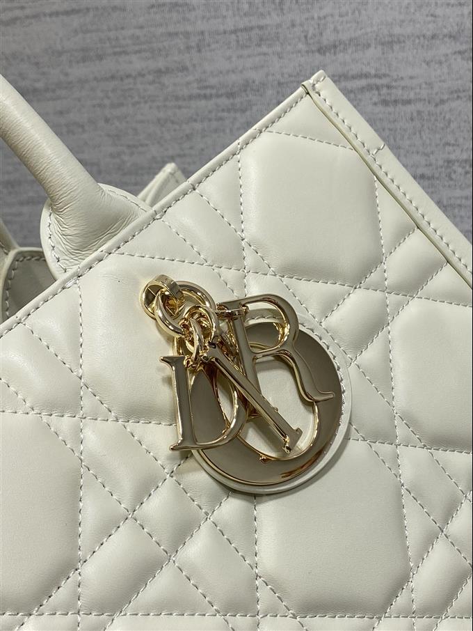 2025228Y800P212148542