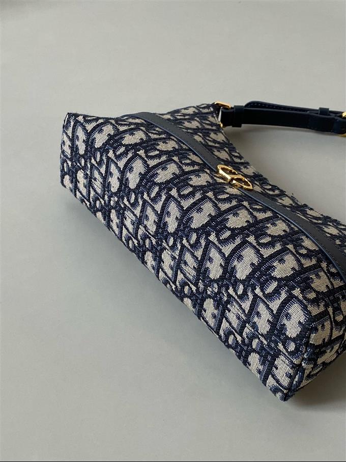 2025228Y530P20533369