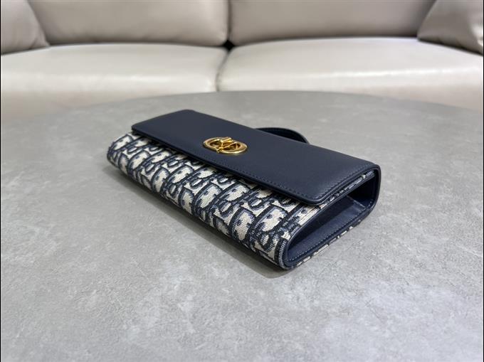 2025228Y580P20535751