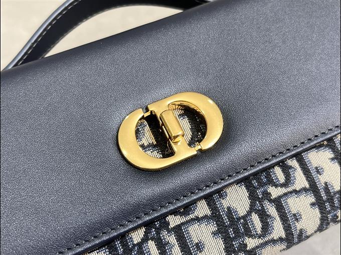 2025228Y580P20535813