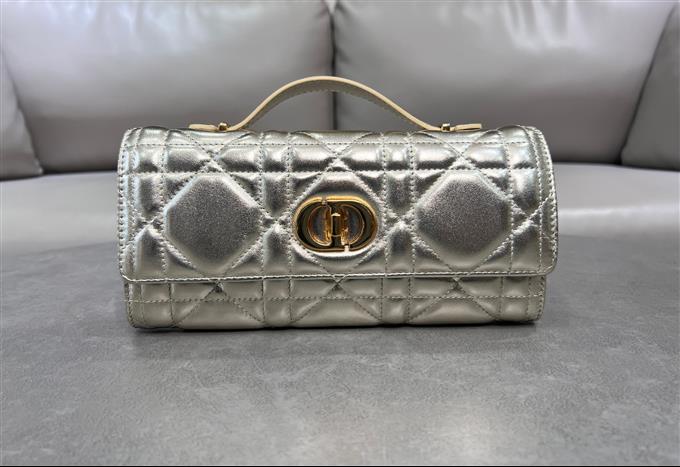 2025228Y600P20536995