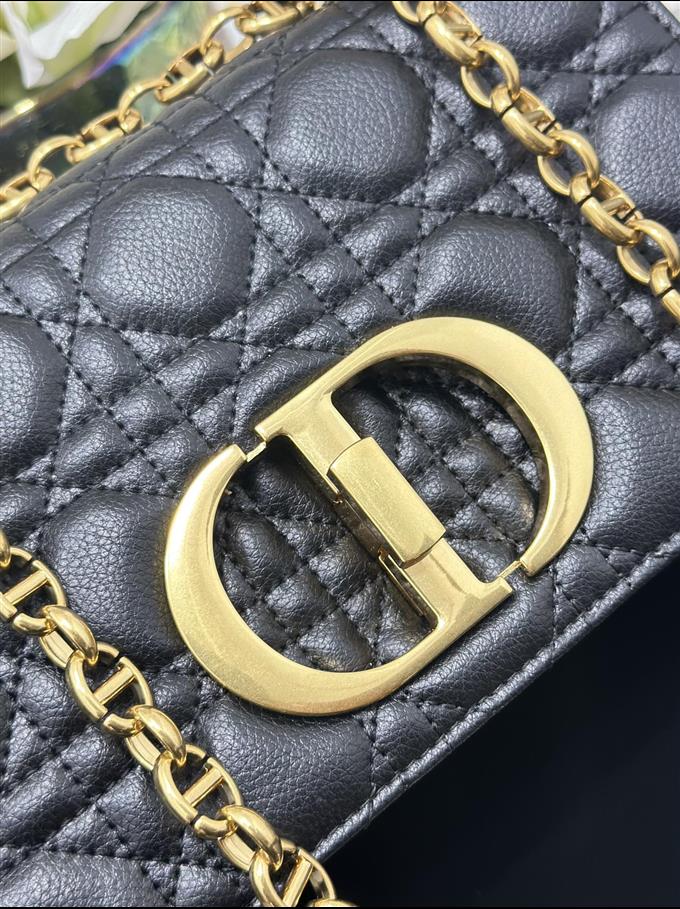 2025228Y650P20537497