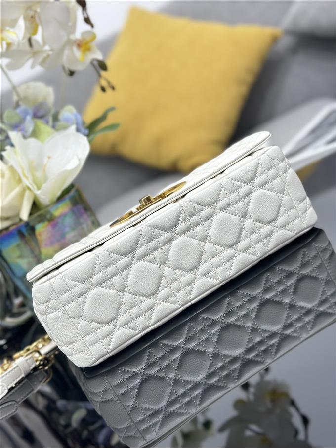 2025228Y650P20538879