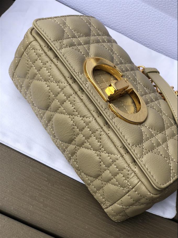 2025228Y900P20531416