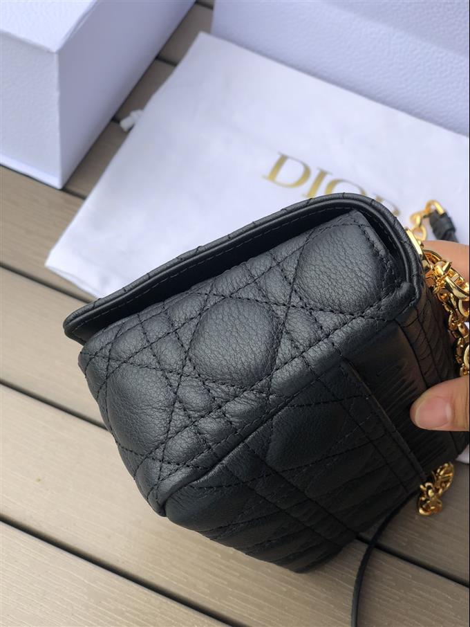 2025228Y900P20531710