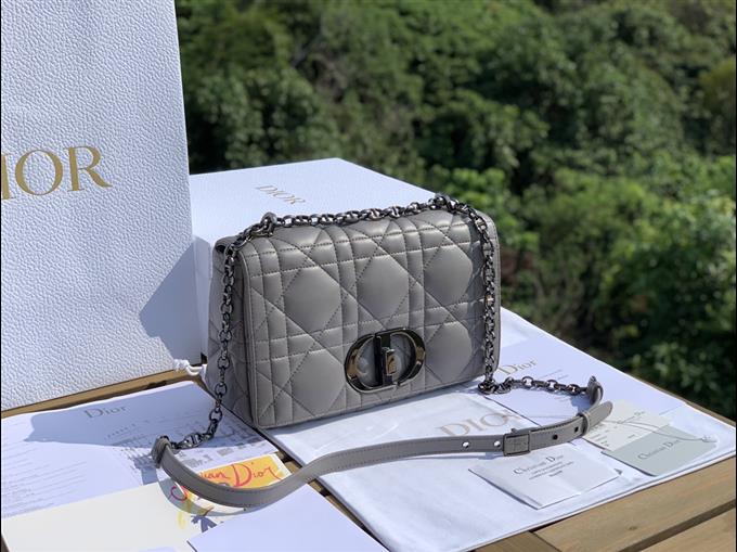 2025228Y950P20532100