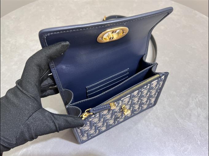 2025228Y550P222127575