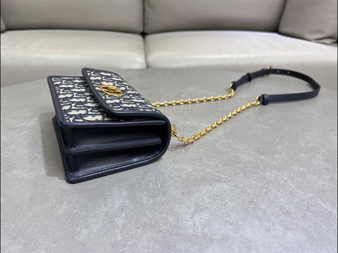 2025228Y550P222127591