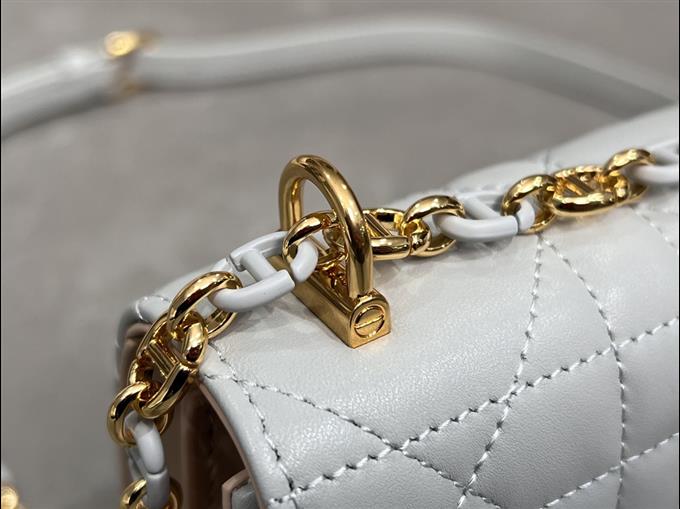 2025228Y600P222127732