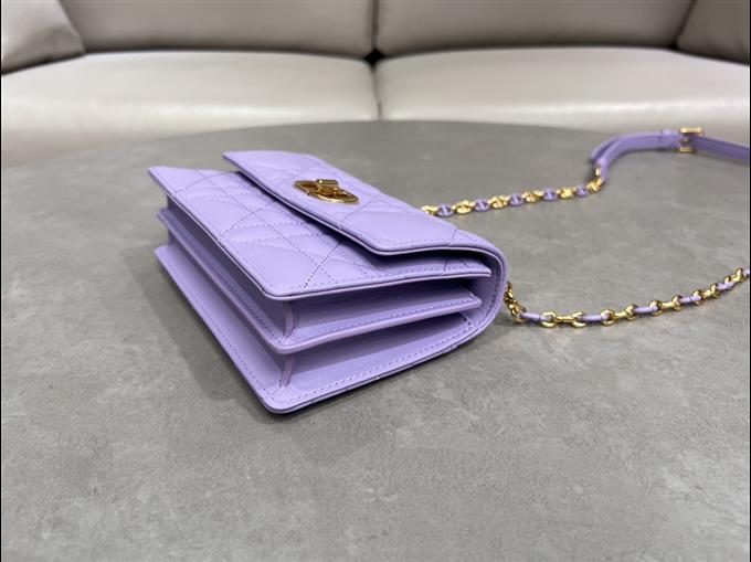 2025228Y600P22212812