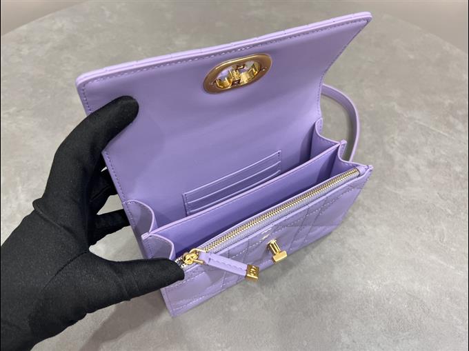 2025228Y600P22212844