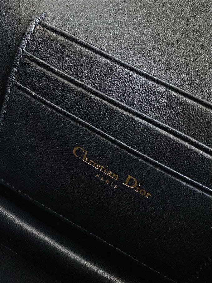 2025228Y600P222128541