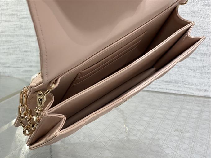 2025228Y600P222152124