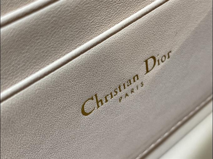 2025228Y600P222152139