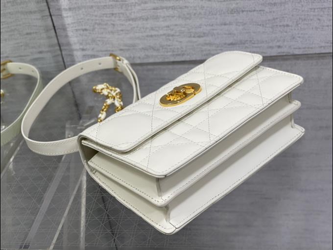 2025228Y650P222126887