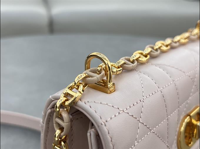 2025228Y650P222129604