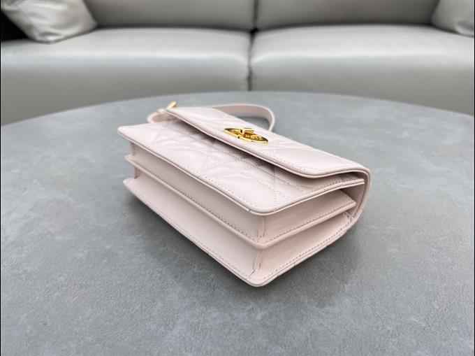 2025228Y650P222129634