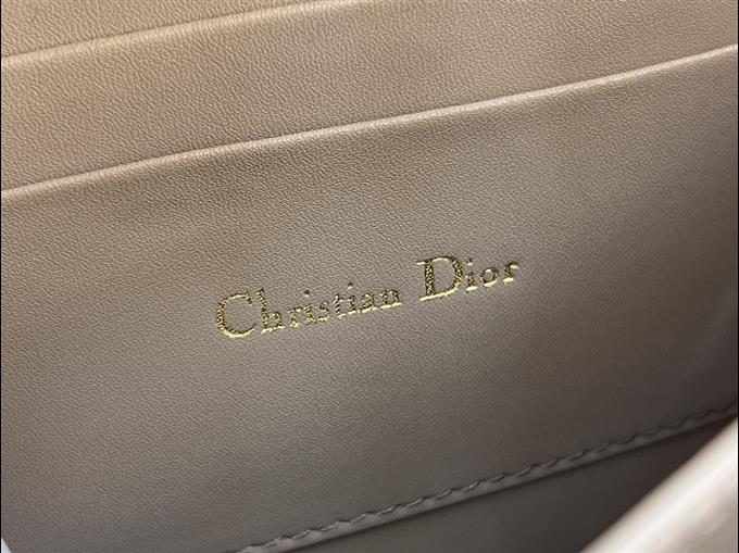 2025228Y650P22213086