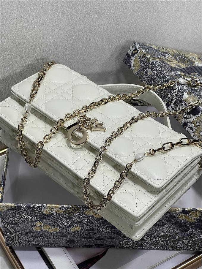 2025228Y650P222149399