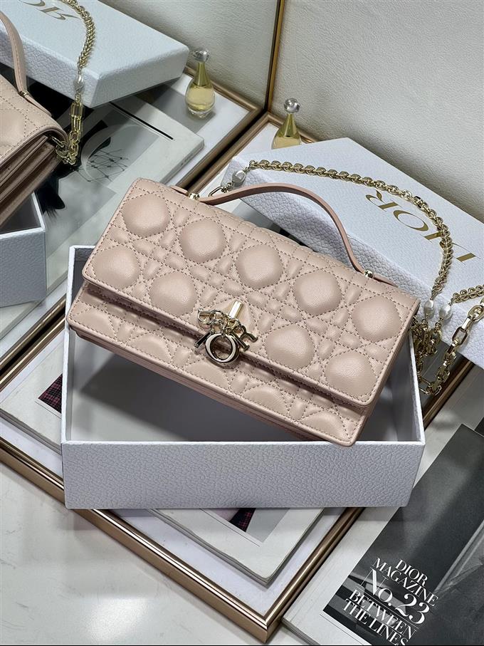 2025228Y650P222149648