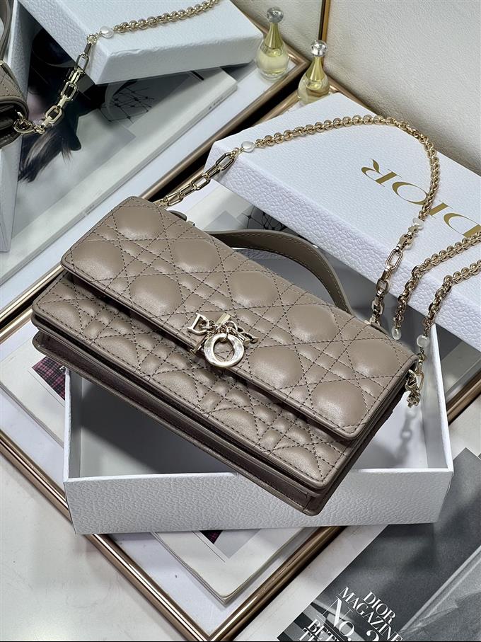 2025228Y650P222150387