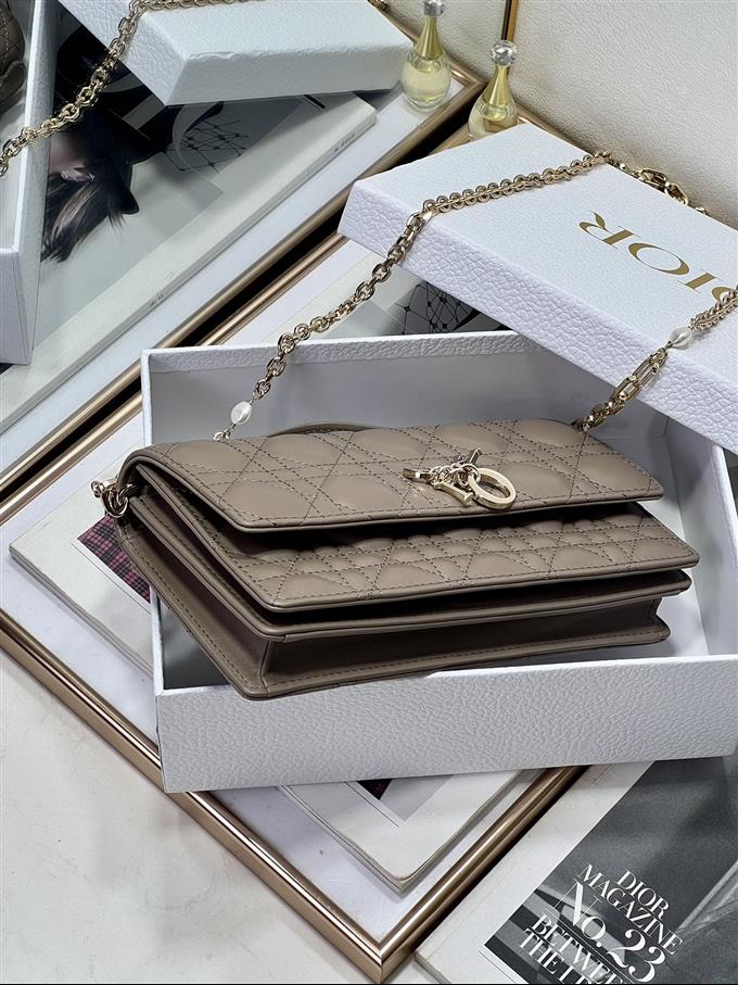 2025228Y650P222150419