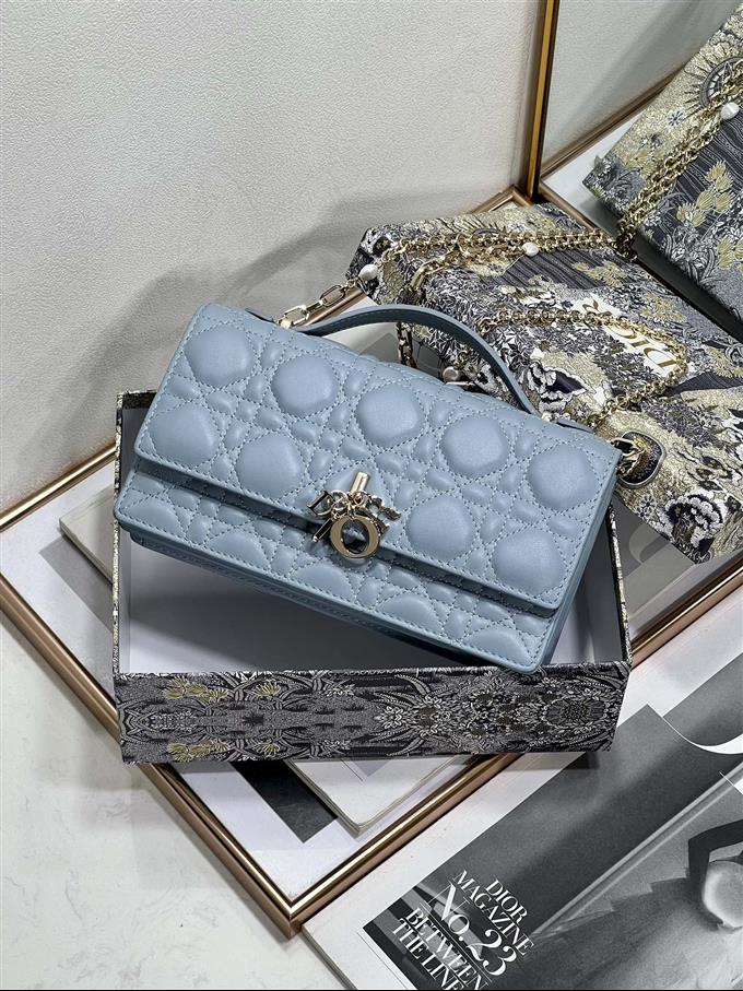 2025228Y650P222150782