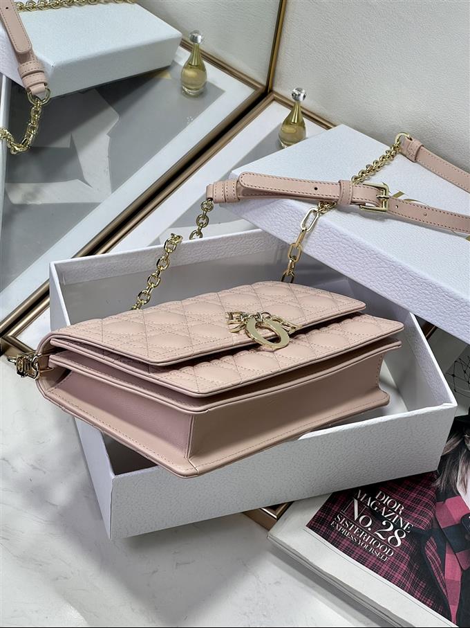 2025228Y650P222153668