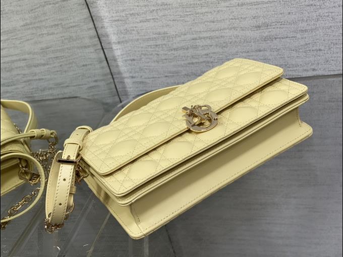 2025228Y650P222153951