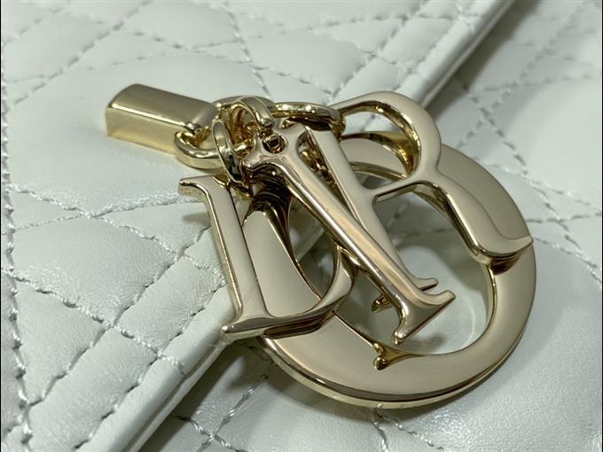 2025228Y650P22215429