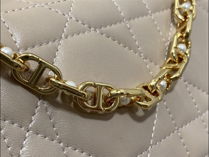 2025228Y700P22192722