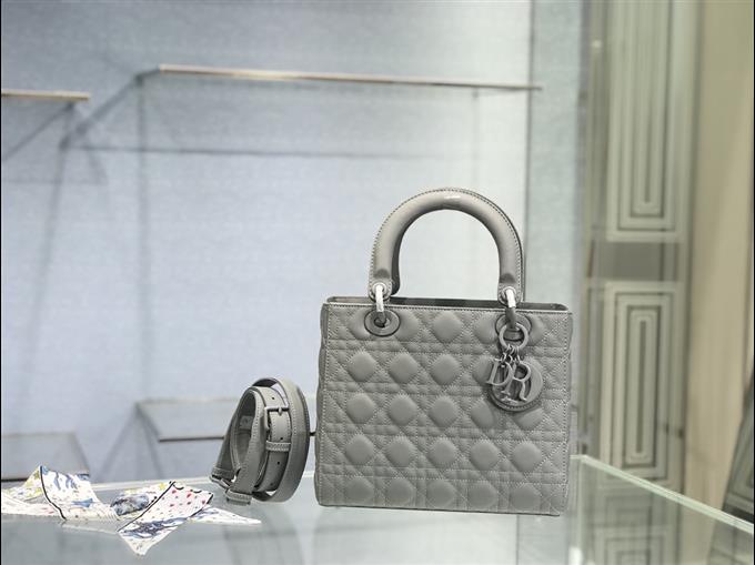 2025228Y750P222155128