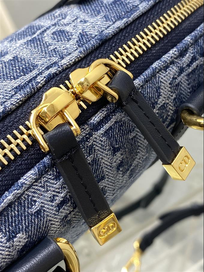 2025228Y580P211426825