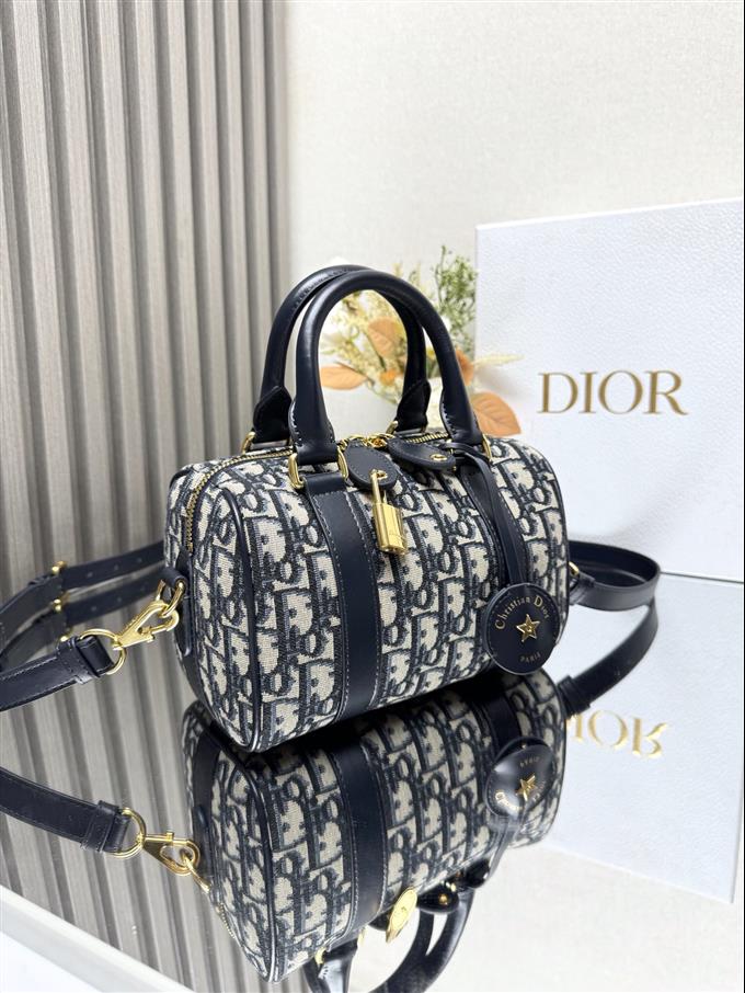 2025228Y600P211430966