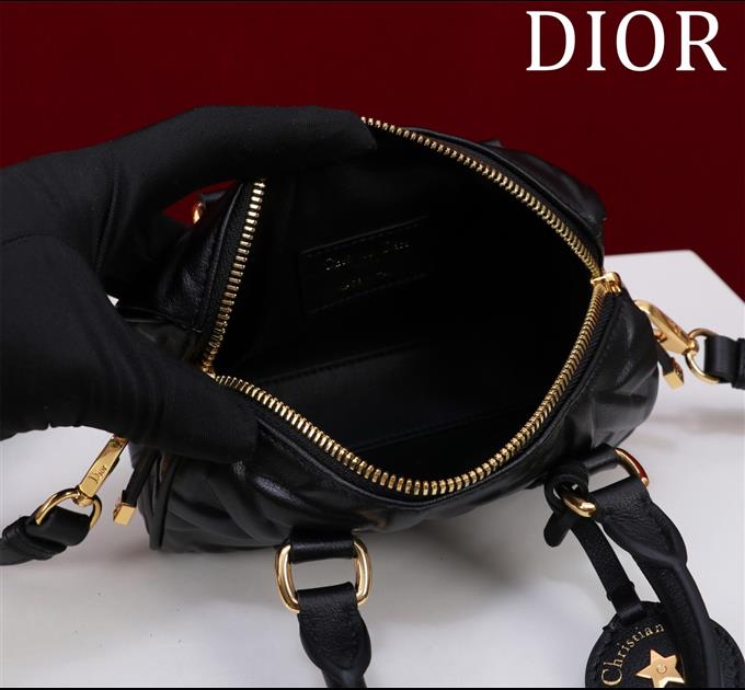 2025228Y600P211431403