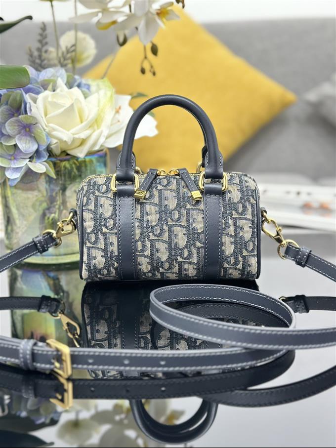 2025228Y600P21143161