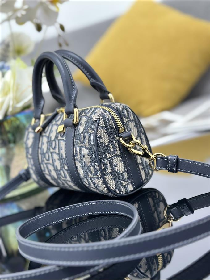 2025228Y600P21143192