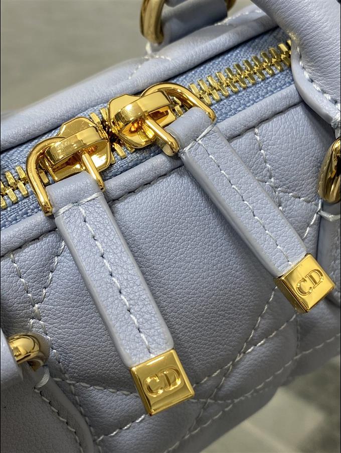 2025228Y620P211427263