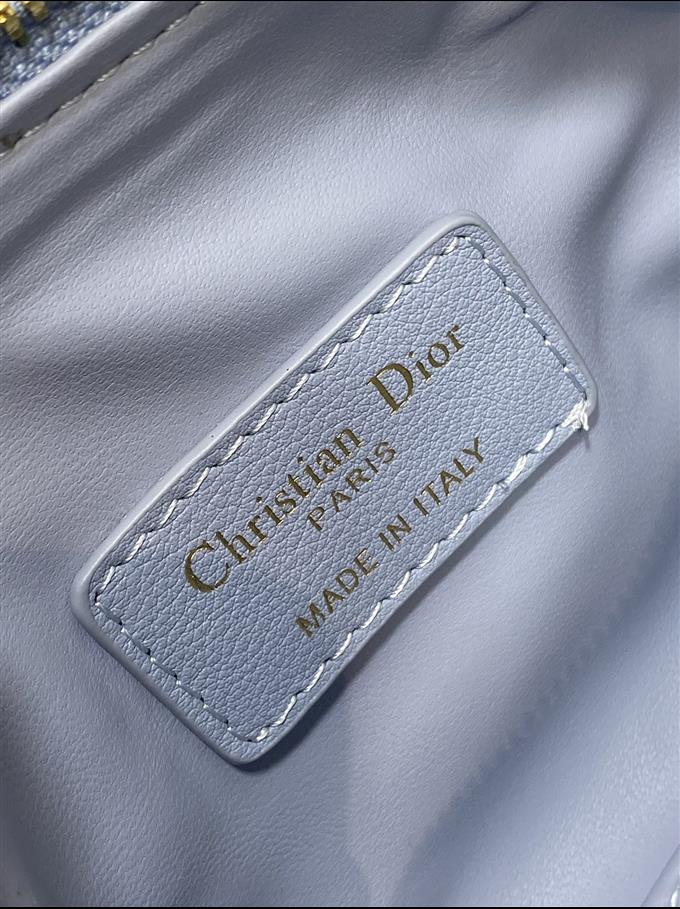 2025228Y620P211427339