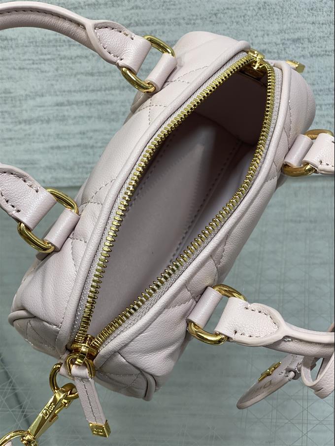 2025228Y620P211427464