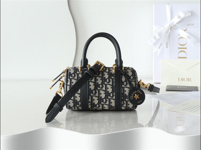 2025228Y620P211431484