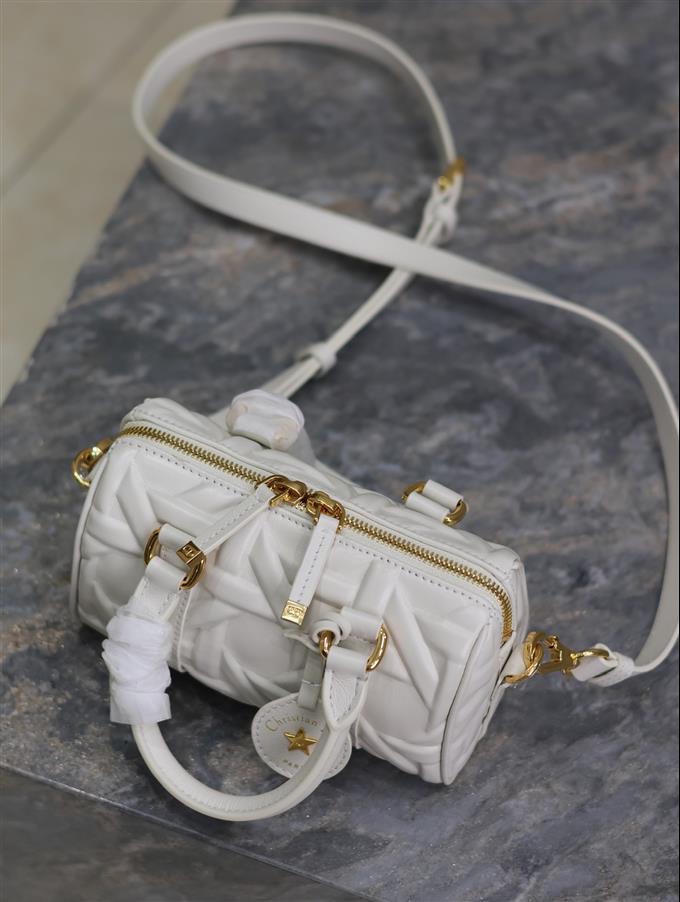 2025228Y650P211427886