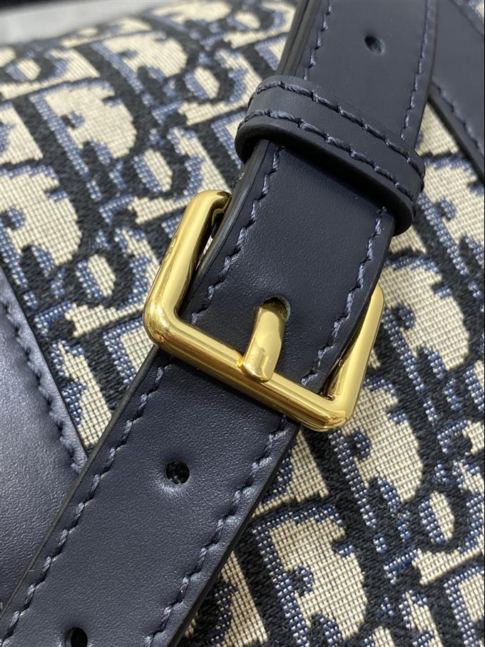 2025228Y650P211428138