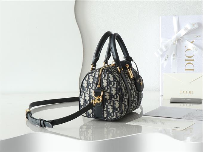 2025228Y650P211431657