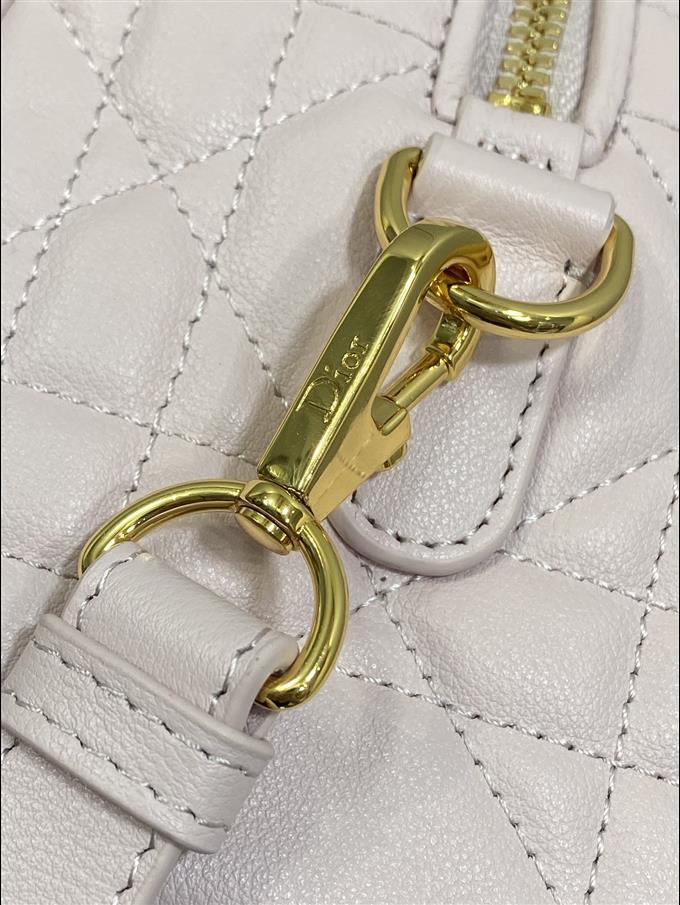 2025228Y680P211428424