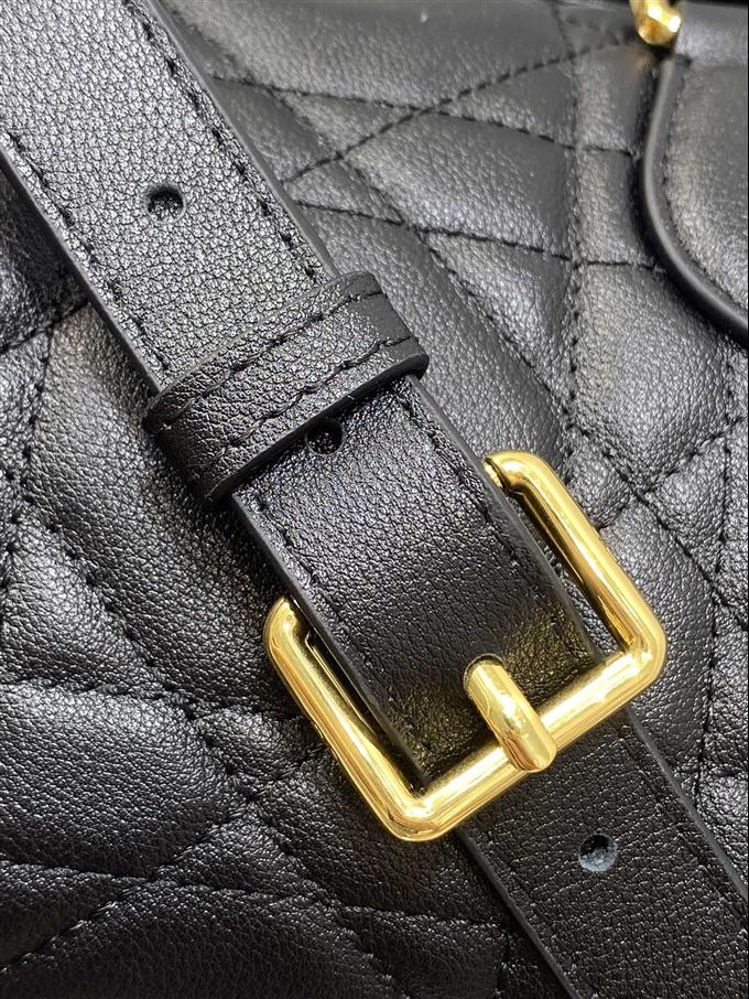 2025228Y680P211428724