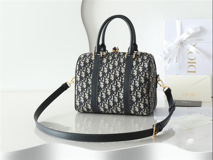 2025228Y680P211432379