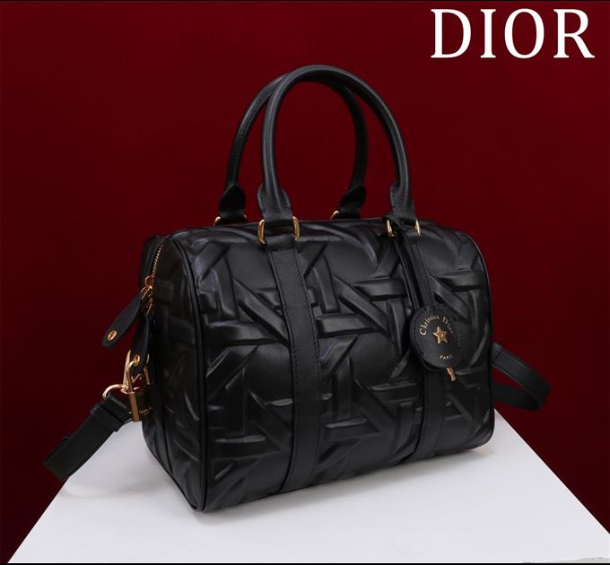 2025228Y700P211432674