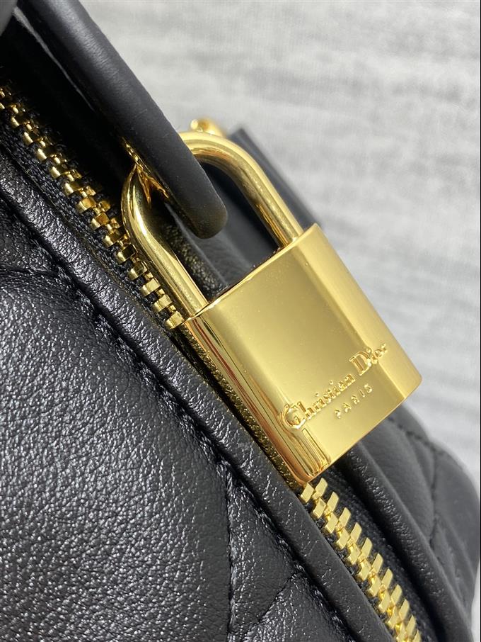 2025228Y720P211429705