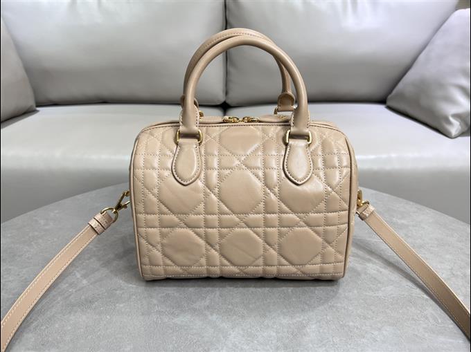 2025228Y720P211433241